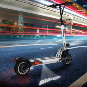 Illustrative image showcasing the light system of the white Speedway 5 electric scooter.