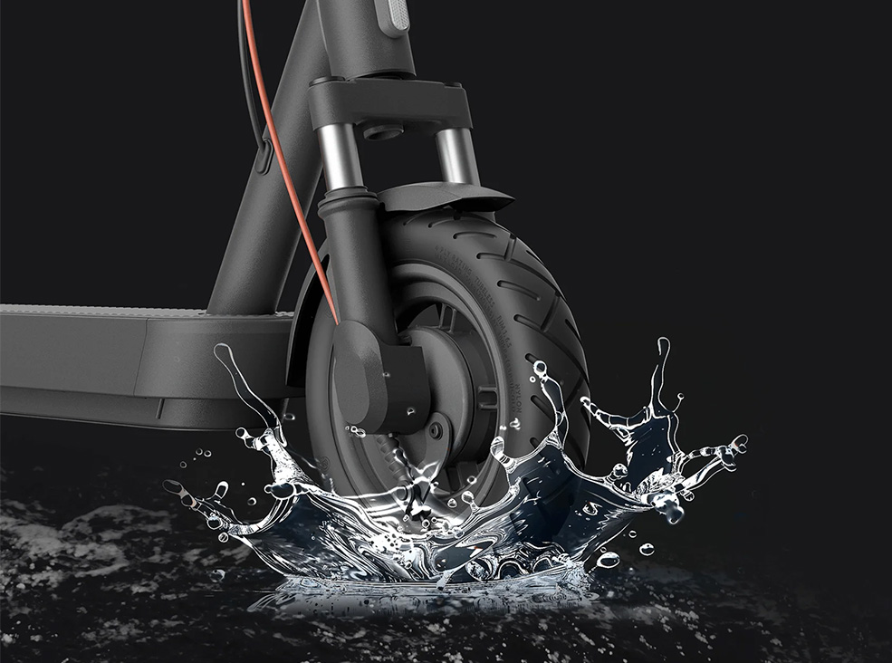 Xiaomi 5 water resistance Illustrative image of the Xiaomi 5 electric scooter's water resistance.